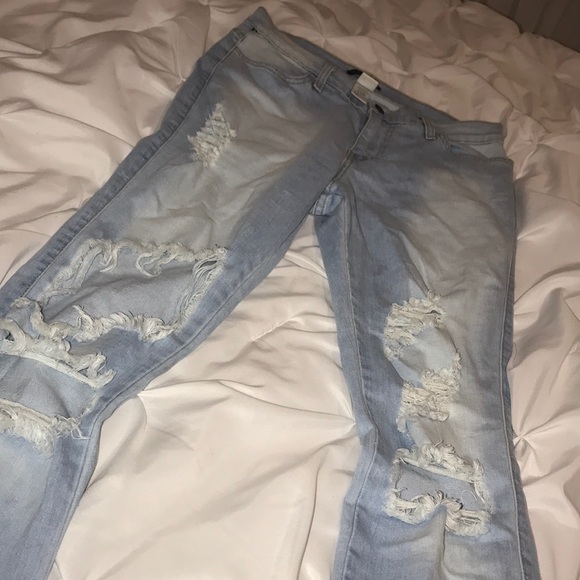 Beach Bum Jeans- Light Blue - Picture 6 of 6